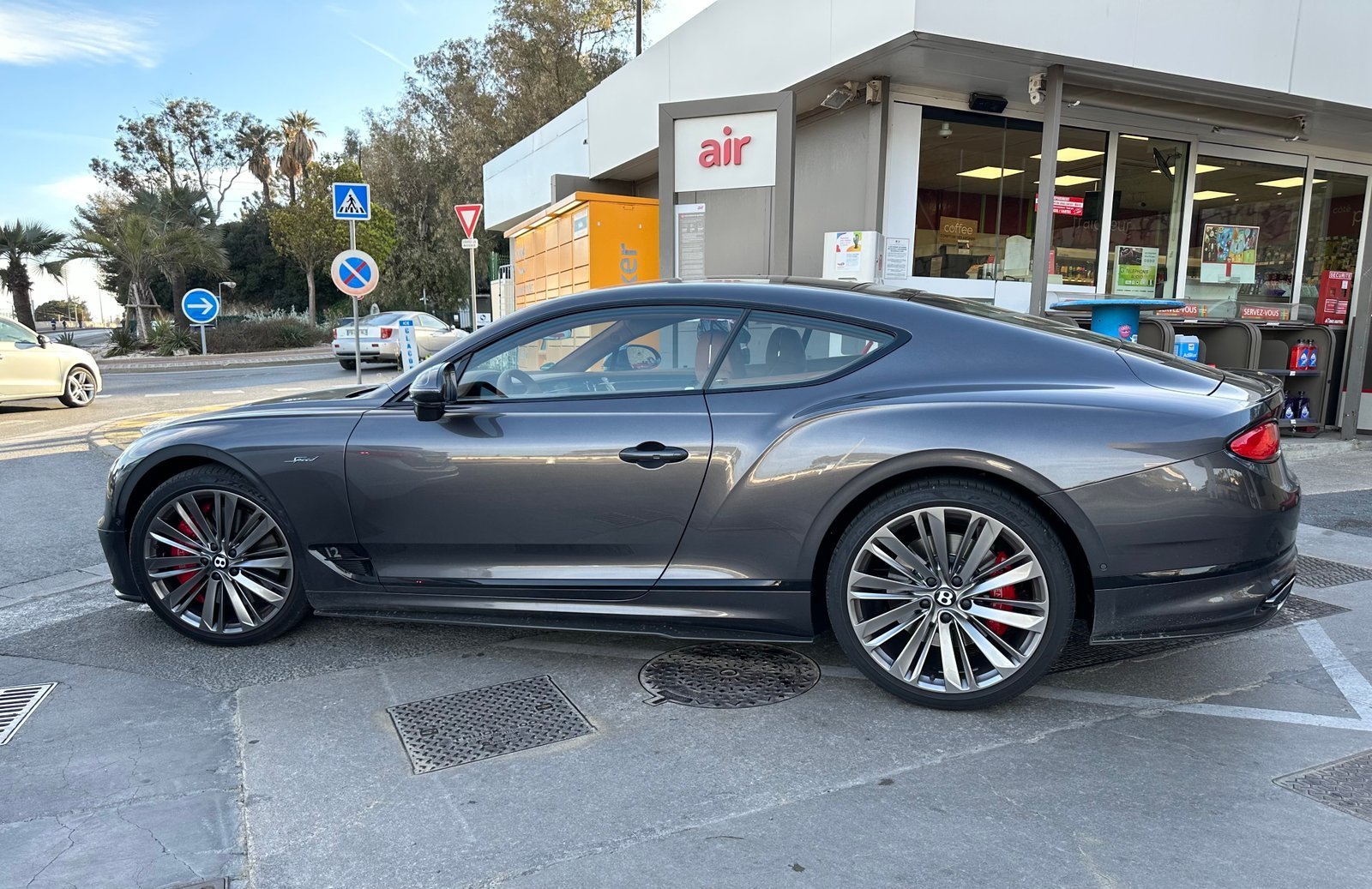 Bentley Continental GT — photo 3